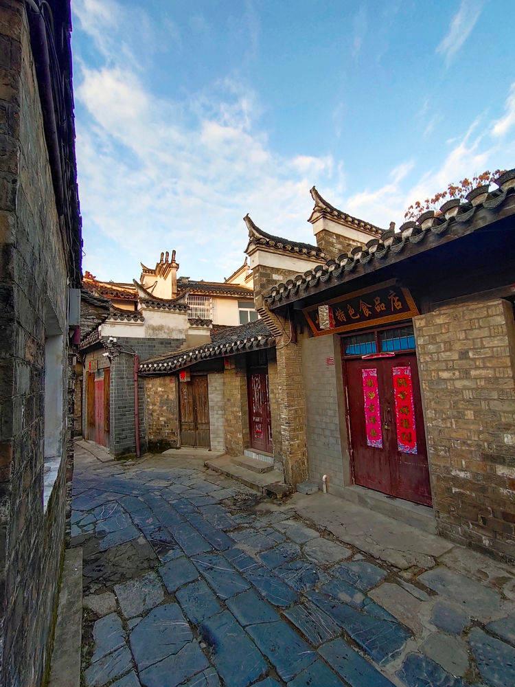 【时评】腐败厅官杨自业判决书不公开的背后是你懂得的瓜